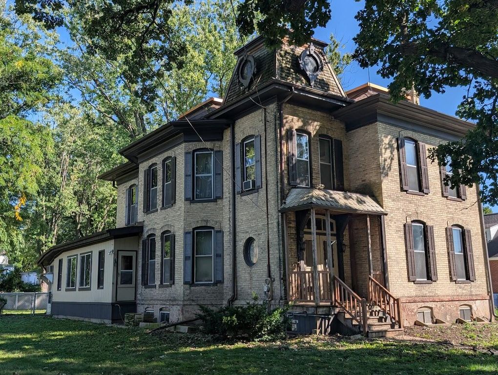 623 S 12th STREET, Watertown, WI 53094