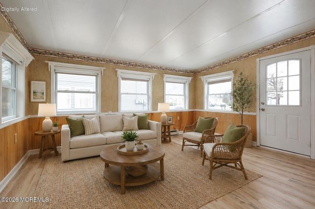 74 Chelsea Drive, Whiting, NJ 08759