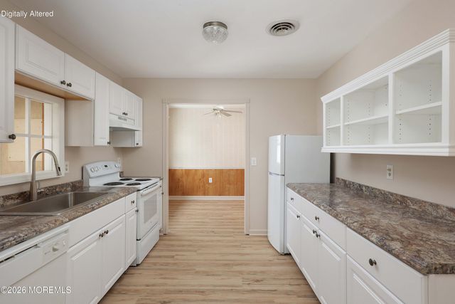 74 Chelsea Drive, Whiting, NJ 08759