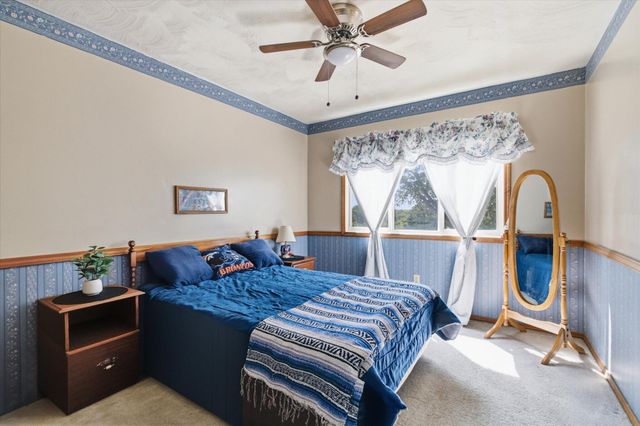 2775 W Heritage Drive, Ozark, MO 65721