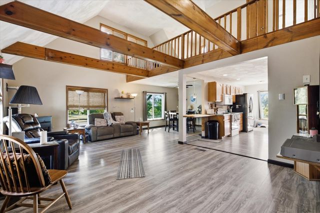2775 W Heritage Drive, Ozark, MO 65721