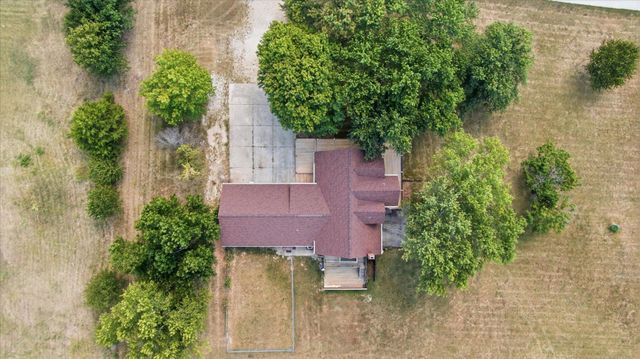 2775 W Heritage Drive, Ozark, MO 65721