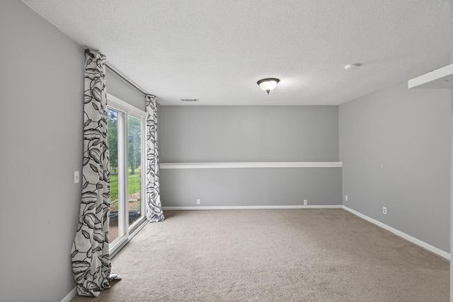 841 Evergreen Circle, Burnsville, MN 55337