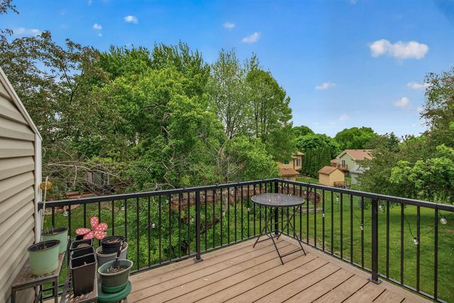 841 Evergreen Circle, Burnsville, MN 55337