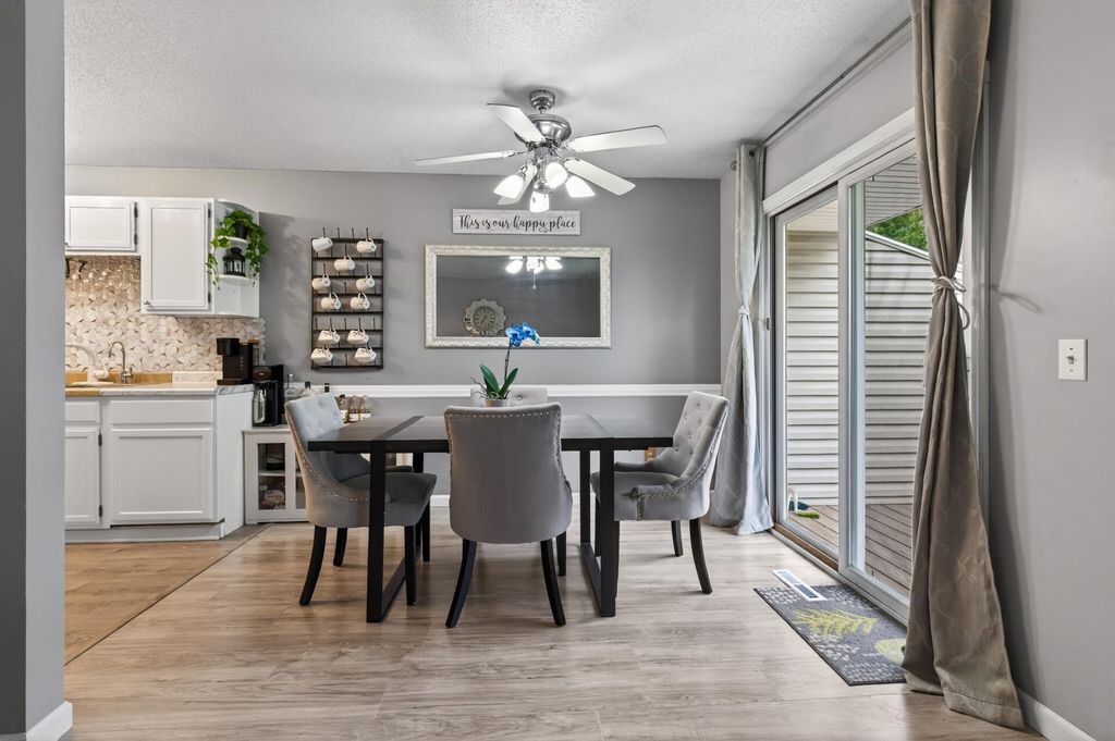 841 Evergreen Circle, Burnsville, MN 55337 — photo 5
