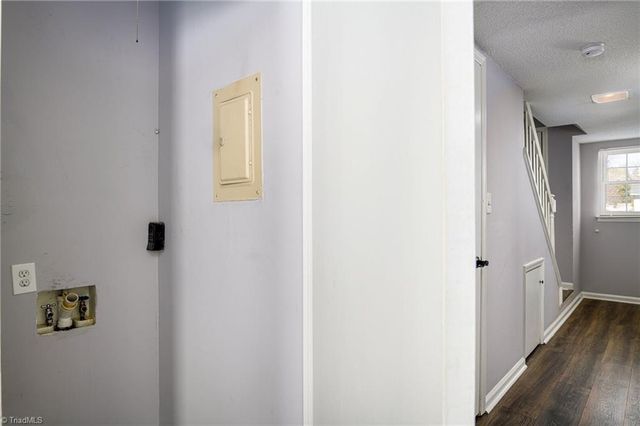 424 Muirs Chapel Road, Greensboro, NC 27410