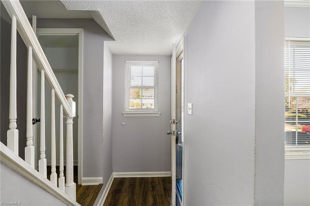 424 Muirs Chapel Road, Greensboro, NC 27410
