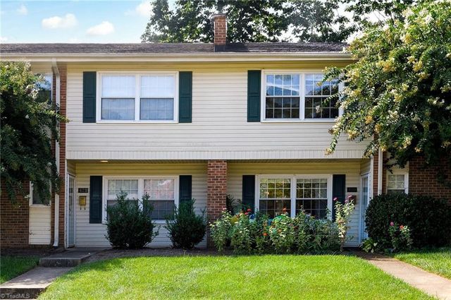 424 Muirs Chapel Road, Greensboro, NC 27410