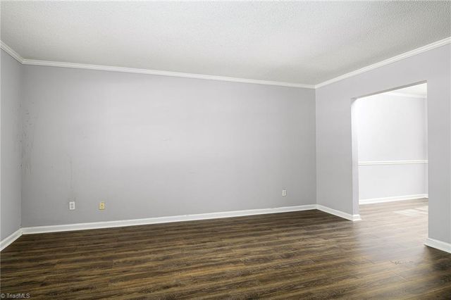 424 Muirs Chapel Road, Greensboro, NC 27410