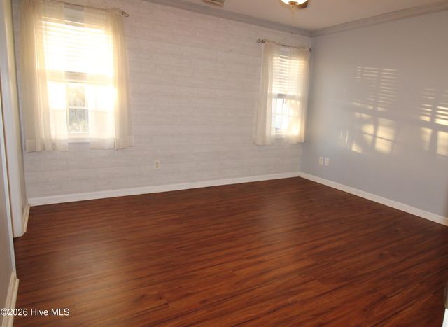 108 Foxlair Drive, Hubert, NC 28539