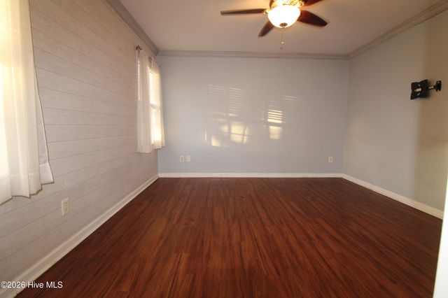 108 Foxlair Drive, Hubert, NC 28539