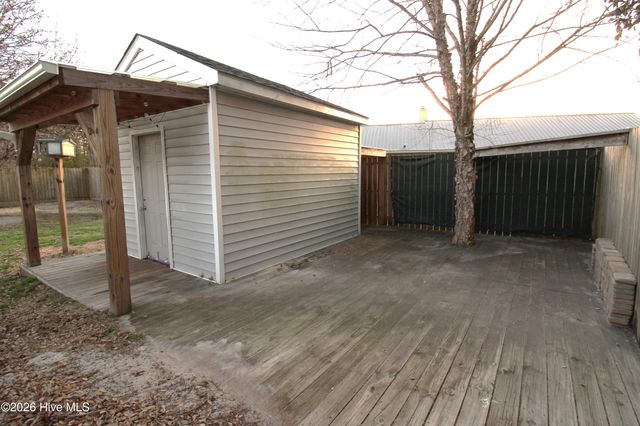 108 Foxlair Drive, Hubert, NC 28539