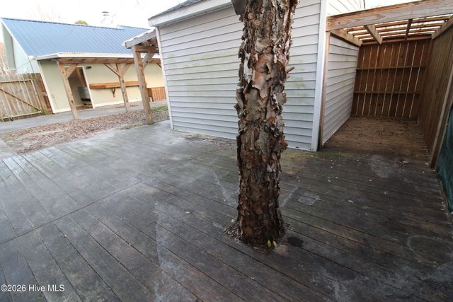 108 Foxlair Drive, Hubert, NC 28539