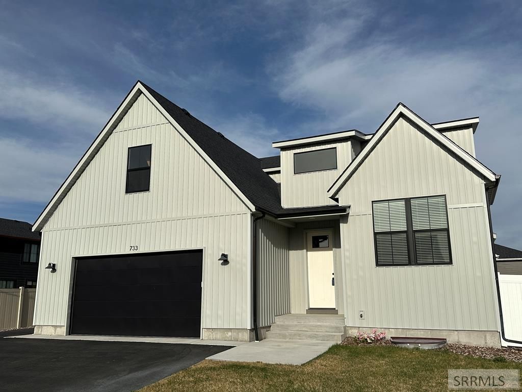 Image 1 of property listing at 733 Rustic Road, Pocatello, ID 83201