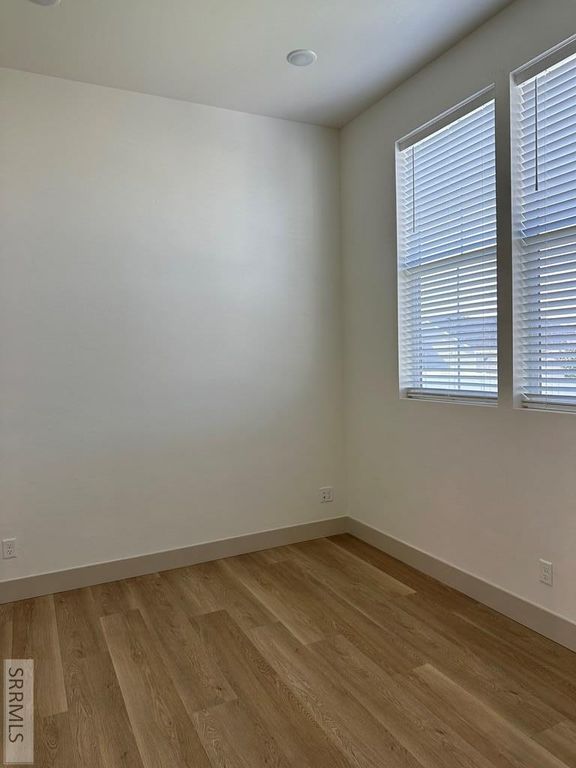 Image 10 of property listing at 733 Rustic Road, Pocatello, ID 83201