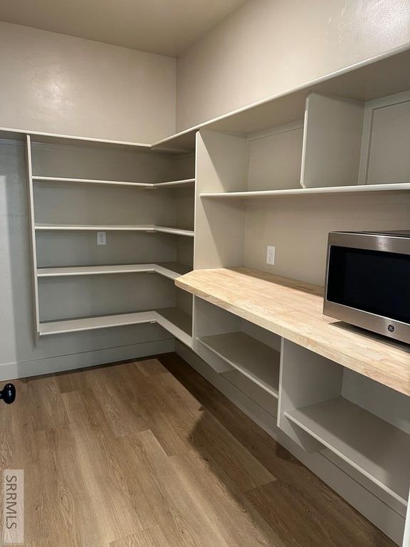 Image 5 of property listing at 733 Rustic Road, Pocatello, ID 83201