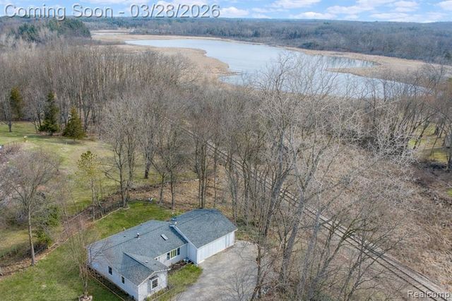 7557 Chilson Road, Pinckney, MI 48169