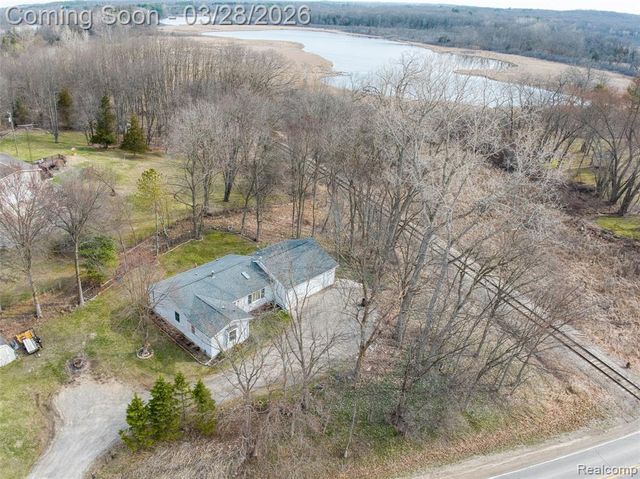 7557 Chilson Road, Pinckney, MI 48169