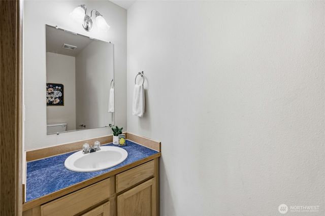 368 NW Grandstand Street, Bremerton, WA 98311