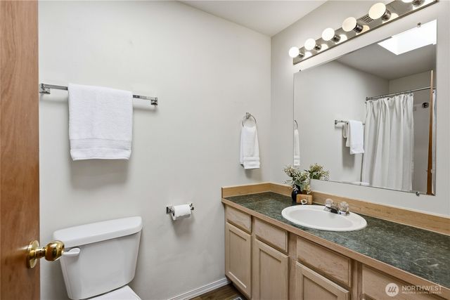 368 NW Grandstand Street, Bremerton, WA 98311