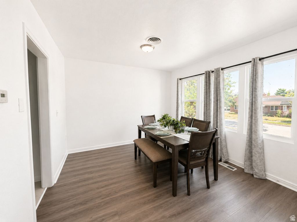 235 W INTERNATIONAL AVE, Tooele, UT 84074 — photo 2