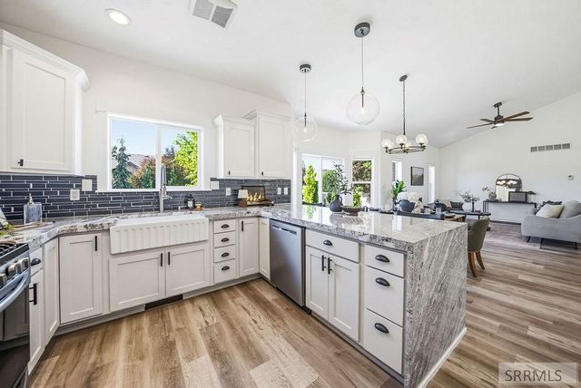 636 Gatehouse Lane, Idaho Falls, ID 83404