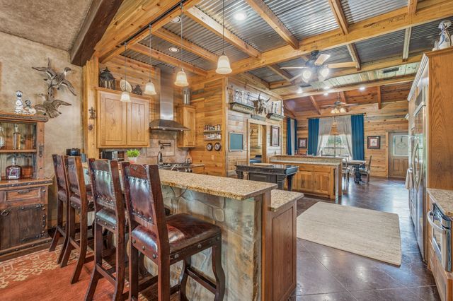 261 Dub Lane, Poolville, TX 76487