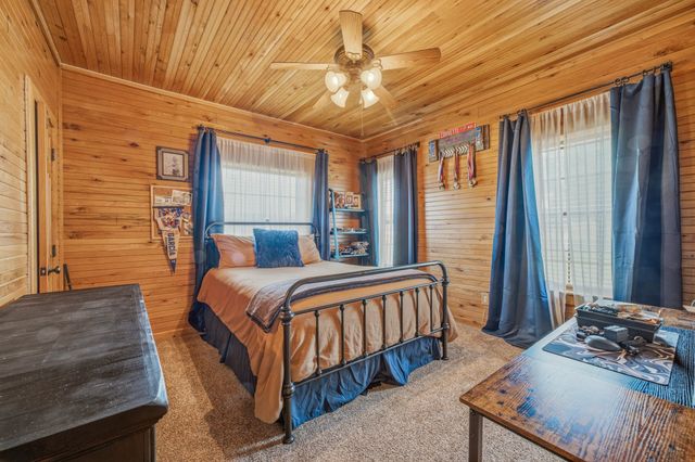 261 Dub Lane, Poolville, TX 76487