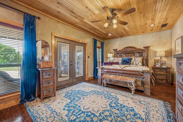 261 Dub Lane, Poolville, TX 76487