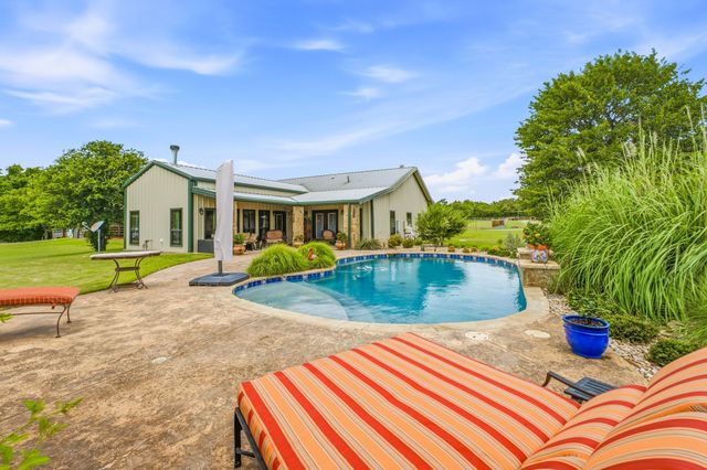 261 Dub Lane, Poolville, TX 76487