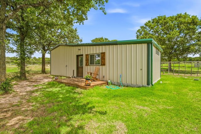 261 Dub Lane, Poolville, TX 76487