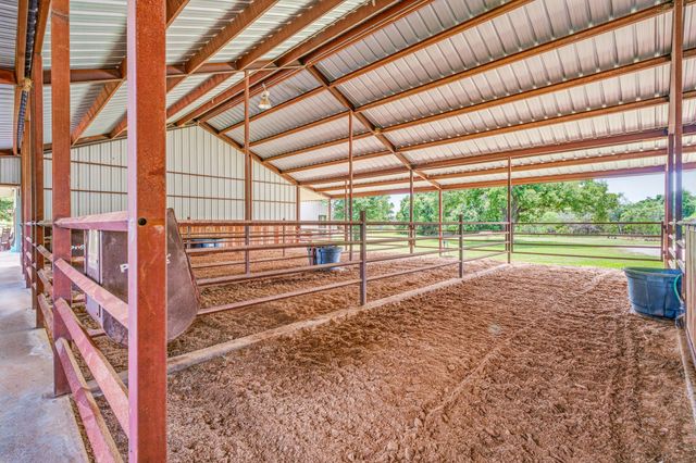 261 Dub Lane, Poolville, TX 76487