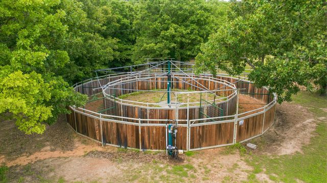 261 Dub Lane, Poolville, TX 76487