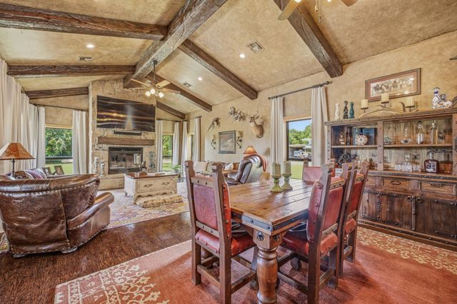 261 Dub Lane, Poolville, TX 76487