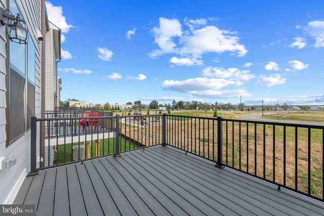 391 ENSEMBLE WAY, Frederick, MD 21701