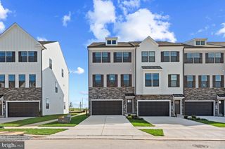 391 ENSEMBLE WAY, Frederick, MD 21701