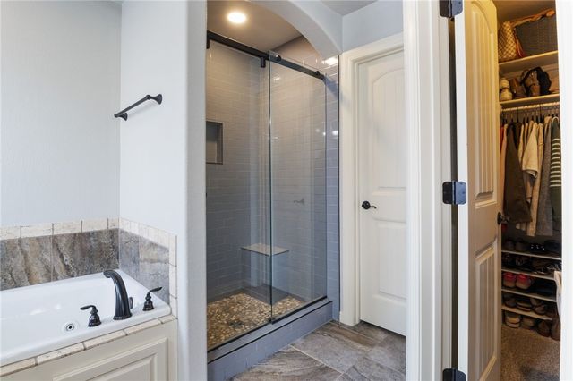 4313 W Murfield Drive, Rogers, AR 72758