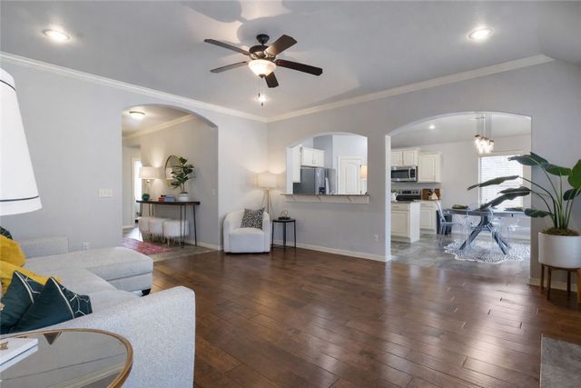 4313 W Murfield Drive, Rogers, AR 72758