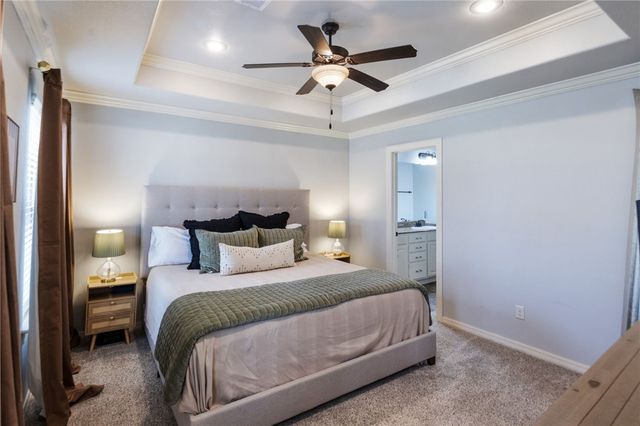 4313 W Murfield Drive, Rogers, AR 72758