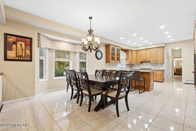 5 Martin Court, Manalapan, NJ 07726