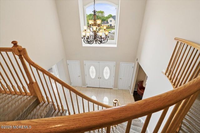5 Martin Court, Manalapan, NJ 07726