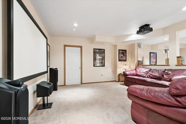 5 Martin Court, Manalapan, NJ 07726