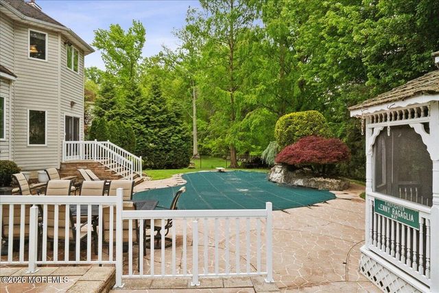 5 Martin Court, Manalapan, NJ 07726