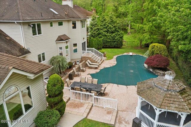 5 Martin Court, Manalapan, NJ 07726