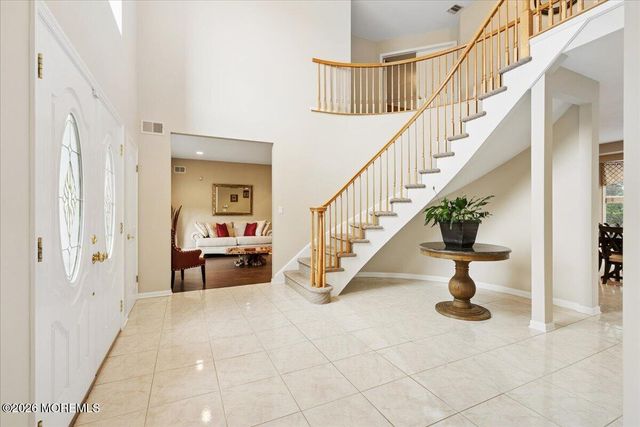 5 Martin Court, Manalapan, NJ 07726