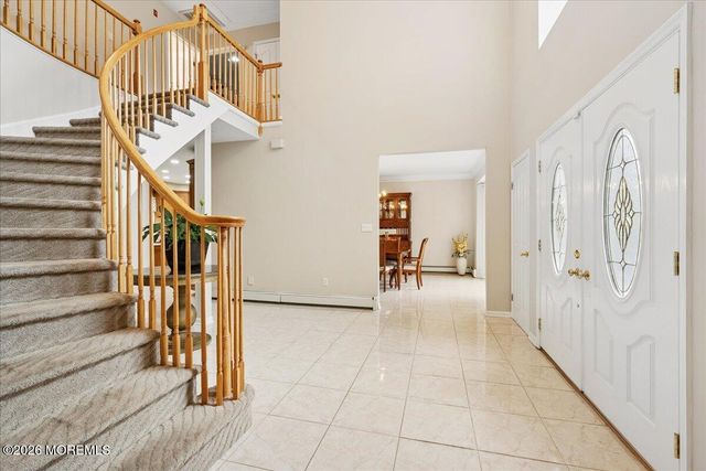 5 Martin Court, Manalapan, NJ 07726
