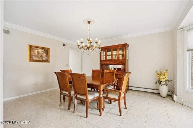 5 Martin Court, Manalapan, NJ 07726