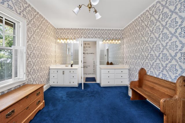 3220 John Lynde Road, Des Moines, IA 50312