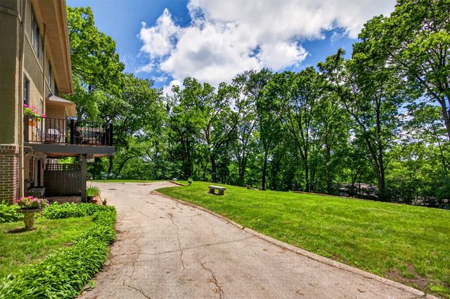 3220 John Lynde Road, Des Moines, IA 50312