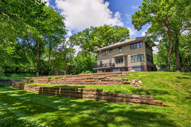 3220 John Lynde Road, Des Moines, IA 50312